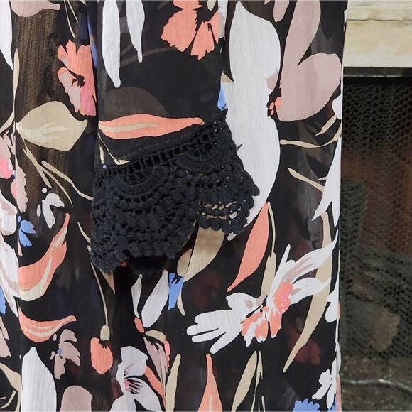 Torrid crocheted lace trimmed floral Chiffon kimono duster plus size 1X 2X - Picture 8 of 13